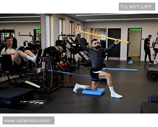 深圳乒乓球队耐力训练揭秘：如何在高强度比赛中保持最佳状态